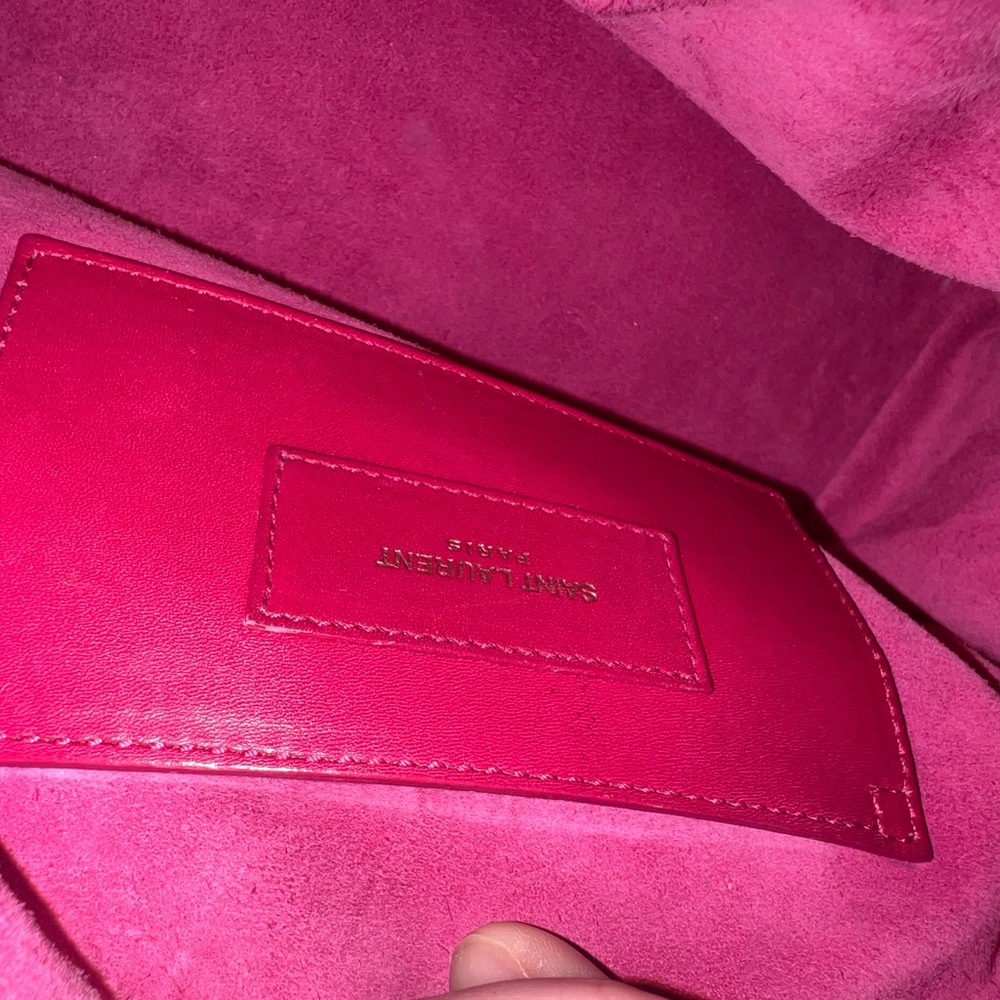 Saint Laurent Fuchsia bandoliere Bag w/removable crossbody strap - Picture 10 of 13